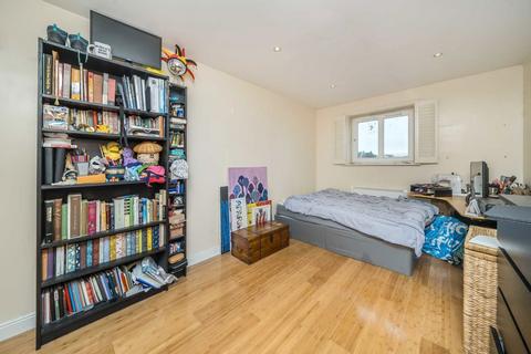 2 bedroom flat for sale, Millennium Drive, London E14