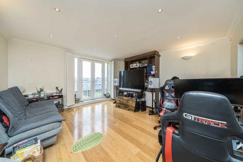 undefined, Millennium Drive, London E14