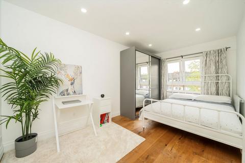 2 bedroom flat for sale, Greyhound Road, London W6