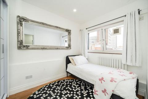2 bedroom flat for sale, Greyhound Road, London W6