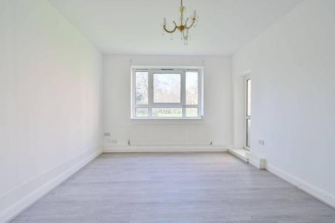 4 bedroom flat to rent, Boundary Road, St Johns Wood, London, NW8