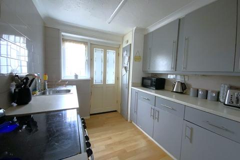 3 bedroom terraced house for sale, Throne Road, Rowley Regis B65