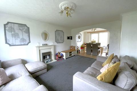 3 bedroom terraced house for sale, Throne Road, Rowley Regis B65