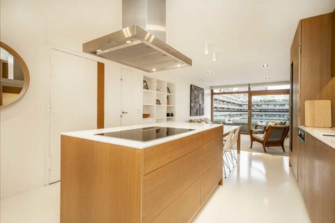 2 bedroom flat for sale, Barbican, London EC2Y