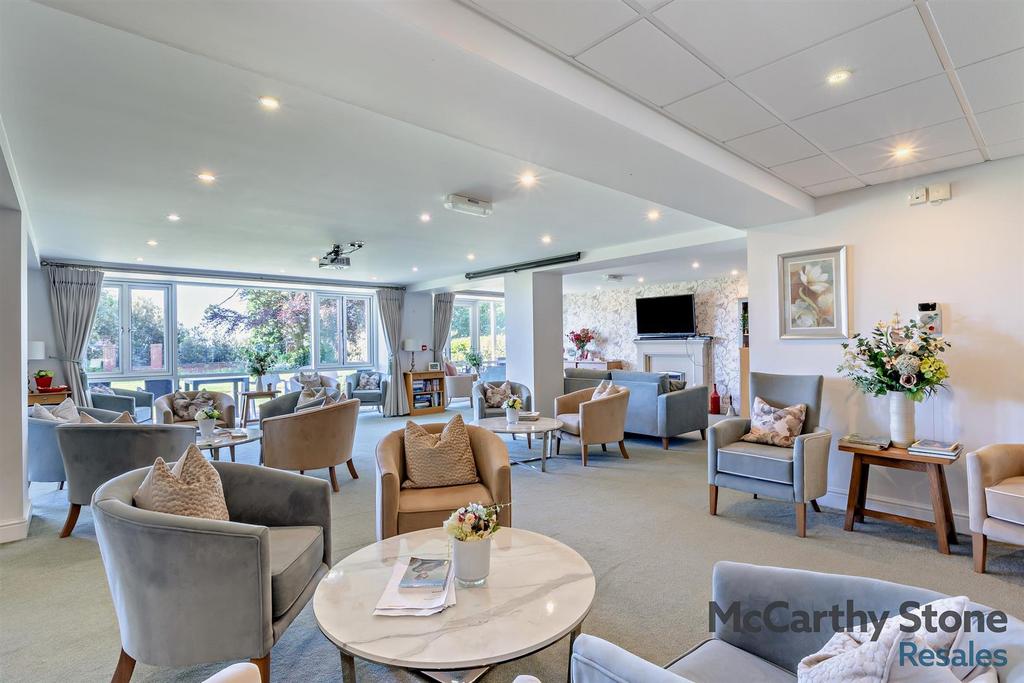 Homeowners Lounge