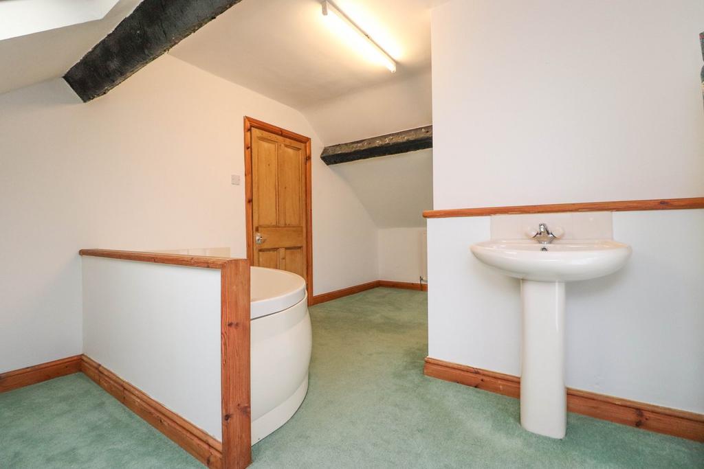 En-Suite Bathroom