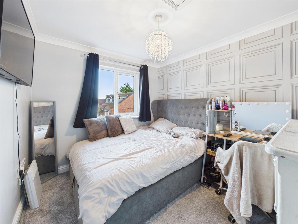 Bedroom:
