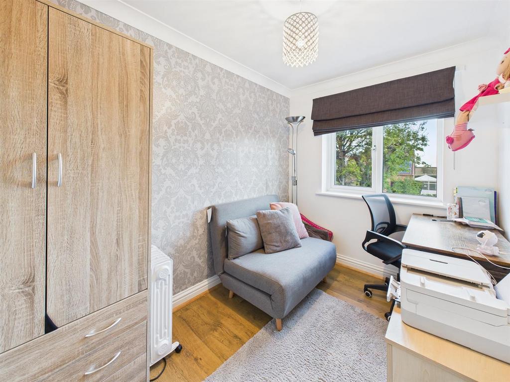 Bedroom:
