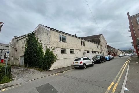 undefined, Windsor Road, Neath SA11