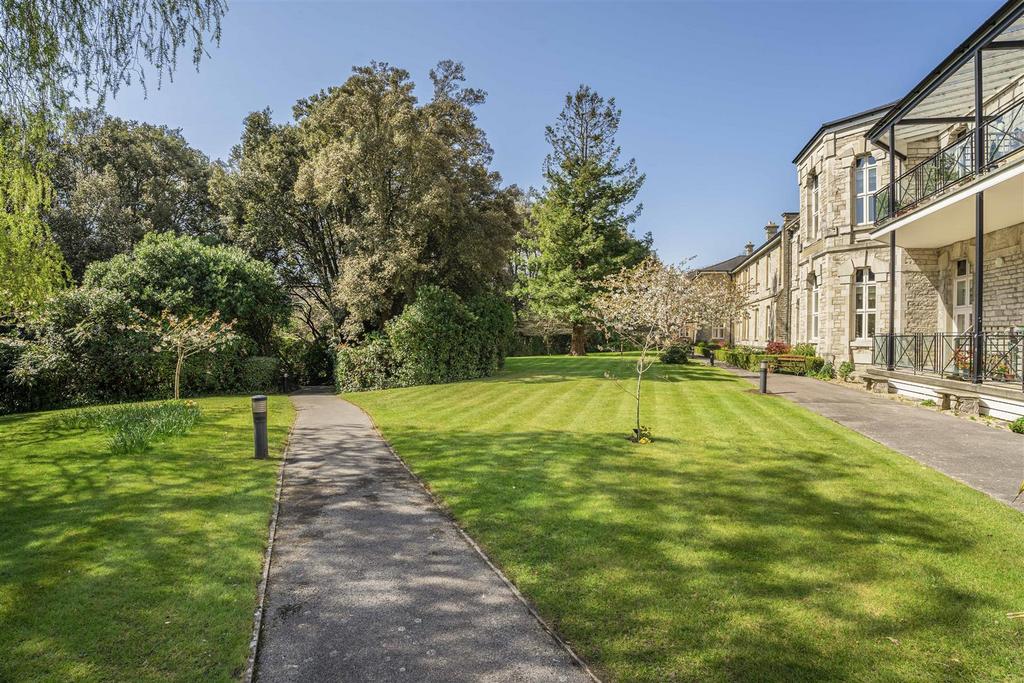 Brompton gardens.jpg
