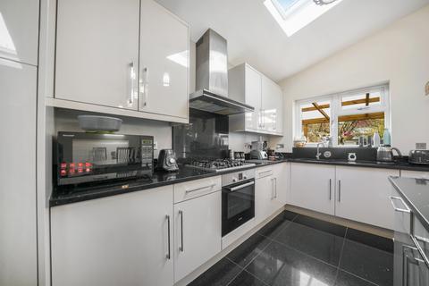 99 Uppingham Avenue, Stanmore, HA7 2HW