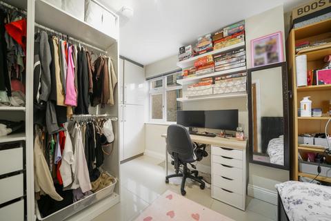 99 Uppingham Avenue, Stanmore, HA7 2HW
