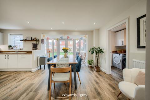 4 bedroom detached house for sale, Mansell Avenue, Fradley, Lichfield, WS13 8ZH