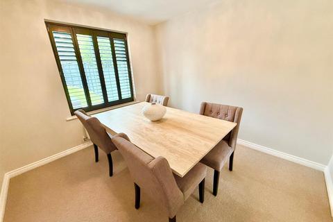4 bedroom detached house for sale, Blueberry Way, Macclesfield