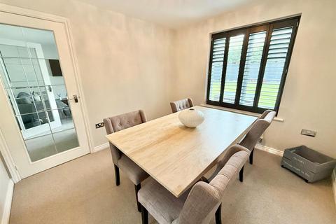 4 bedroom detached house for sale, Blueberry Way, Macclesfield