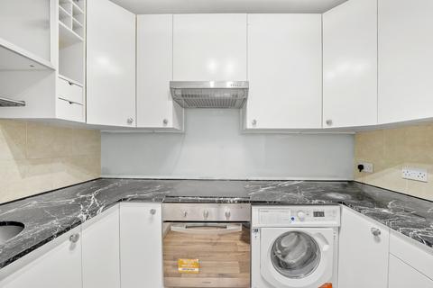 3 bedroom flat to rent, Camden Road, Camden Town, NW1