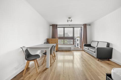 3 bedroom flat to rent, Camden Road, Camden Town, NW1