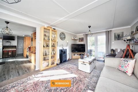 undefined, Residential Park, Caddington