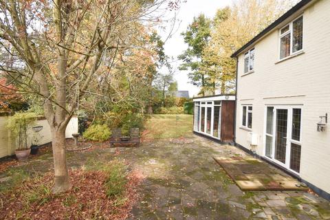undefined, Burwood Road, Hersham, KT12
