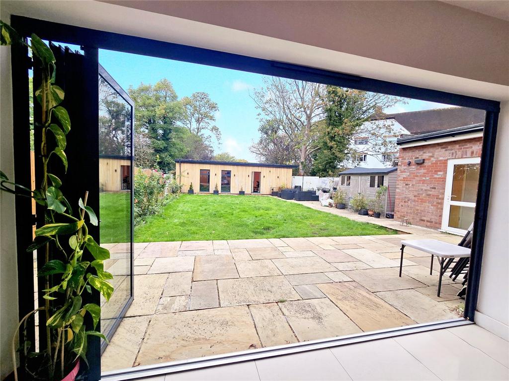 Bi-Fold Doors To Grn