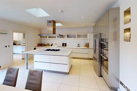 undefined, Elm Lawn Close, Uxbridge, Greater London, UB8