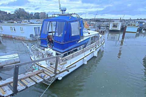 2 bedroom houseboat for sale, Knight Road, Rochester ME2
