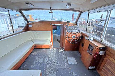 2 bedroom houseboat for sale, Knight Road, Rochester ME2