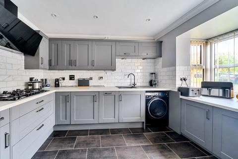 3 bedroom detached house for sale, Horseshoe Close, Marston Moretaine, Bedford