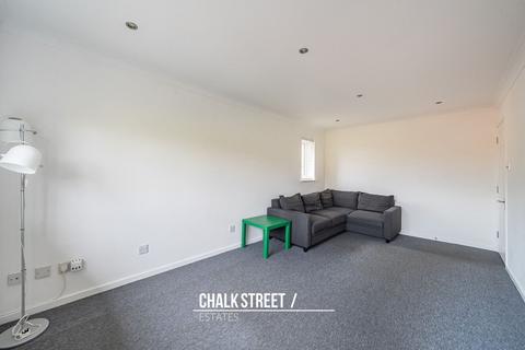 2 bedroom flat for sale, Hutchins Close, Hornchurch, RM12