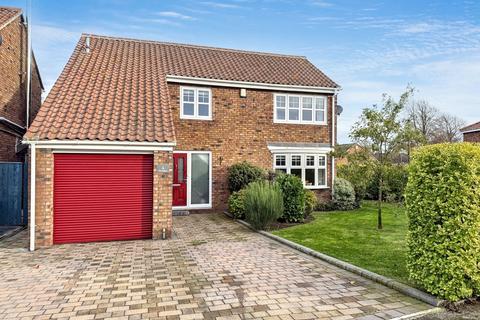 3 bedroom detached house for sale - The Paddock, Hartlepool TS27