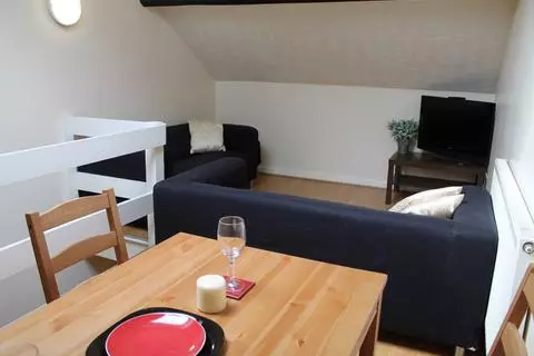 Apartment in Nottingham, Carrington - View 2