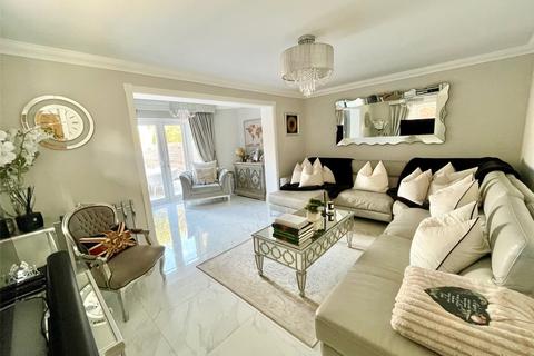 3 bedroom semi-detached house for sale, Kings Park, Benfleet, Essex, SS7