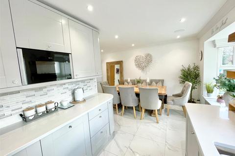 3 bedroom semi-detached house for sale, Kings Park, Benfleet, Essex, SS7