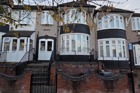 undefined, Stradbroke Grove, Ilford, IG5 0DH