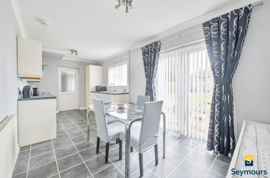 Kitchen/Dining