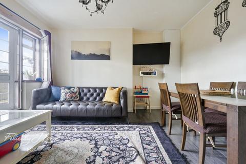 undefined, West India Dock Road, London, E14