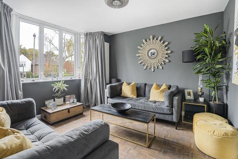 undefined, Charmouth Road, St. Albans, Hertfordshire, AL1