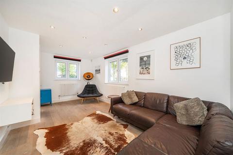 undefined, Redmans Road, London E1