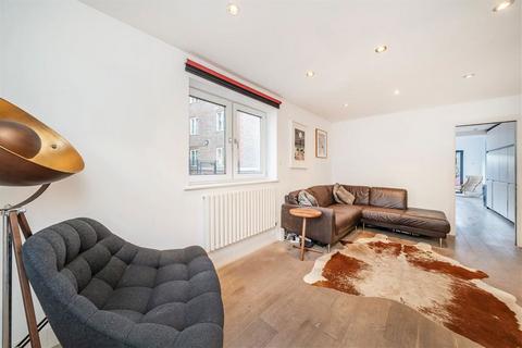 undefined, Redmans Road, London E1