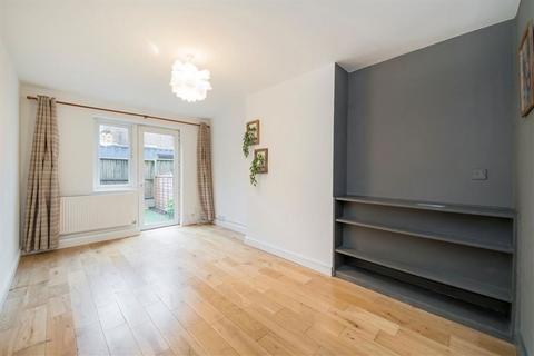 1 bedroom flat to rent, Florida Street, London E2