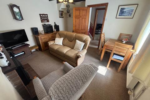 undefined, Cwrtnewydd, Llanybydder, SA40