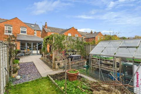 4 bedroom semi-detached house for sale, Frampton Road, Linden, Gloucester