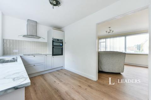 3 bedroom terraced house to rent, Brian Avenue, Droylsden, M43