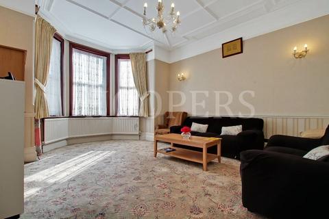 6 bedroom semi-detached house for sale, Prout Grove, London, NW10