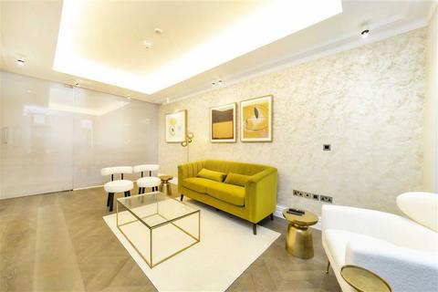 undefined, Queen's Gate Mews, London SW7