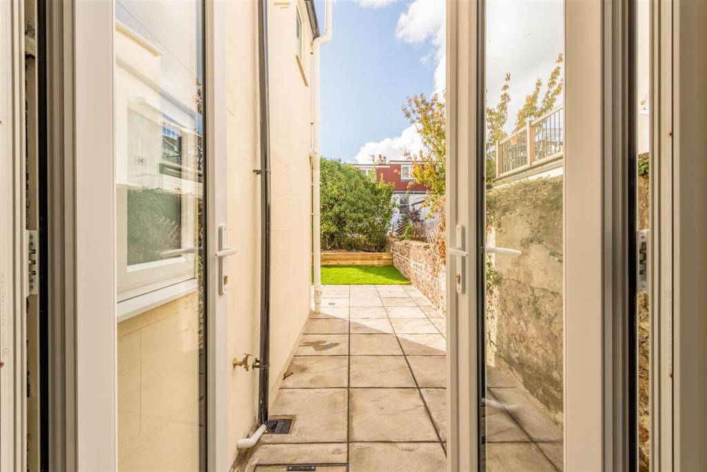87a Shaftesbury Road-13.jpg