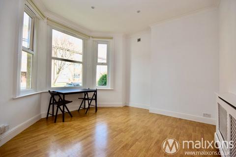 1 bedroom flat to rent, Barrow Road, London SW16