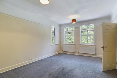 undefined, Netley Hill Estate, Hampshire SO19