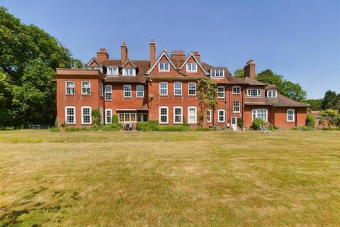 undefined, Netley Hill Estate, Hampshire SO19