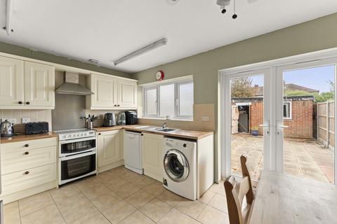 undefined, Thames Avenue, Perivale, UB6